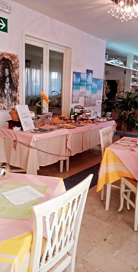 לידו די קאמאיורה Hotel Ristorante La Terrazza מראה חיצוני תמונה