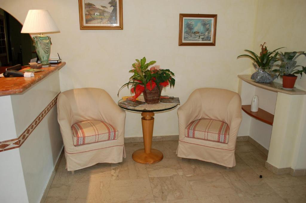לידו די קאמאיורה Hotel Ristorante La Terrazza מראה חיצוני תמונה